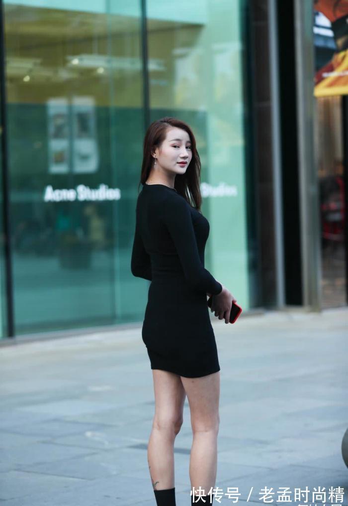曲线 紧身裙展现完美曲线,这身材太好了