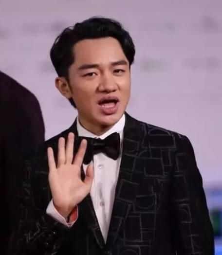 陳赫|王祖藍(lán)為何僅在跑男戴頭巾，其他節(jié)目從不戴聽完原因很心酸