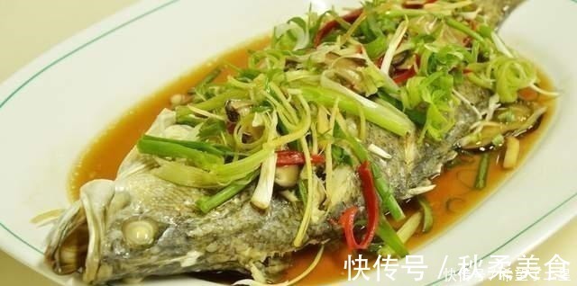 料酒|做清蒸鱼时,把料酒换成这味料,肉嫩无腥味,鲜上加鲜味道好