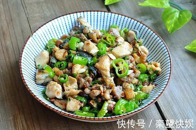 五香粉|秋天配米饭,我最爱这菜,半只就够3人吃,咸鲜开胃,天天吃不厌