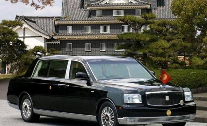 女嘉宾|男子相亲时晒300万豪车，图片曝光后，女嘉宾全部灭灯