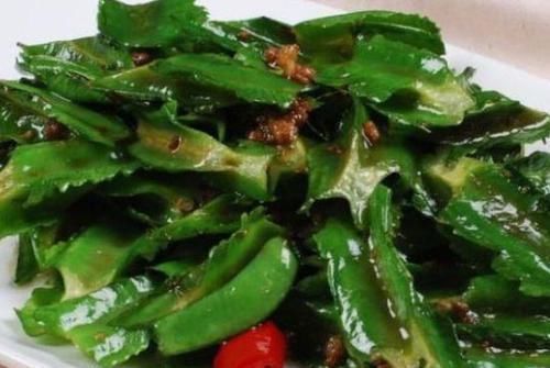 女性想要皮肤好常吃3种食物，补血益气，延缓衰老，养护子宫