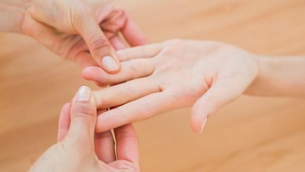 排毒|养肺“冠军”揭晓,罗汉果靠边站,平常随便喝,让肺部轻松干净