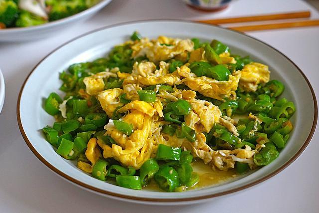 好吃|天太热，午餐随手做了4道菜，简单又家常，却格外好吃，全光盘