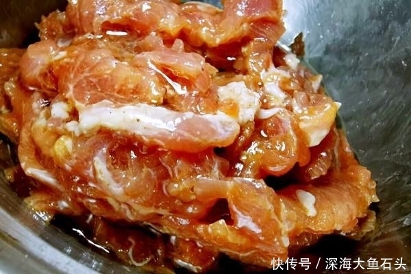 肉丝|土豆炒肉丝？薯条炒肉丝？一样的食材，动了手脚后，老少皆宜