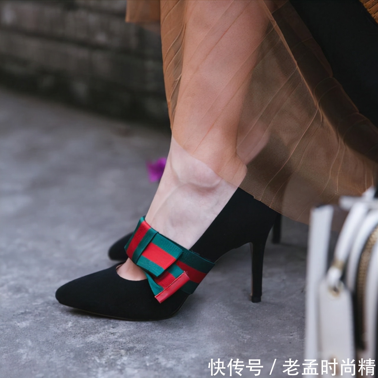 高跟鞋 今年巨流行尖头高跟鞋,气场十足,适合职场女性穿搭