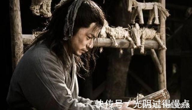 妇人!韩信墓前有一副对联,10个字写尽了他一生,历史学家真乃神作也