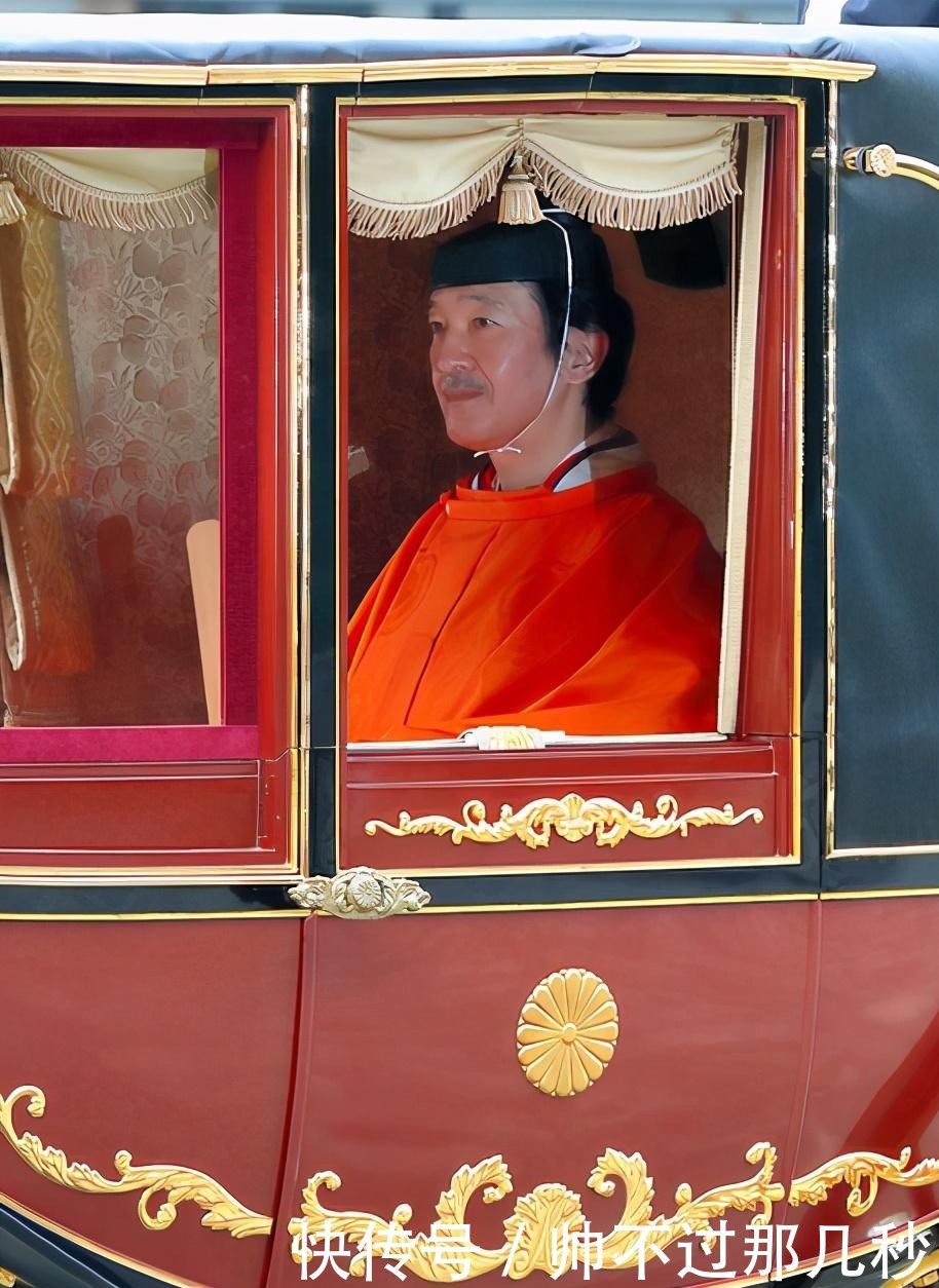 选择|日本皇室册封皇太子!雅子皇后穿“十二单”好隆重,纪子妃惊艳了