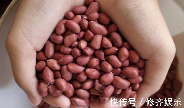 碳水化合物|吃花生米对糖尿病人好不好别疑惑了,内分泌主任发声了