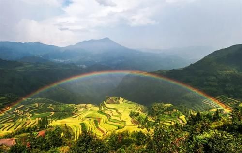 不用去内蒙古就能感受到的大草原，等不及周末就想走起