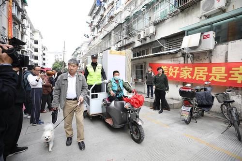搬家|上海70年老房迎来成套改造，普陀曹杨八村首批居民搬家