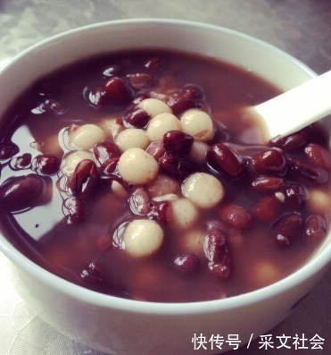 煮红豆，最忌泡好直接下锅煮！教你2招，8分钟快速出沙，颗颗开花