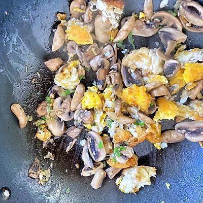 简单好喝到爆棚的口蘑鸡蛋汤，建议收藏