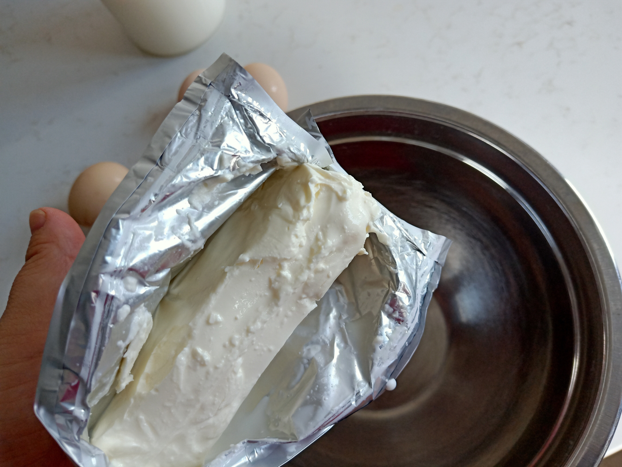 火遍全网的巴斯克蛋糕，终于拔草！原来这么简单，连面粉都不需要