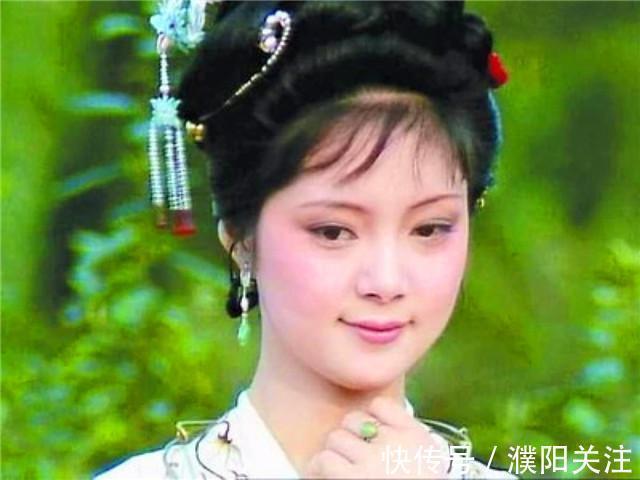 王熙凤!红楼梦平儿和薛宝钗的一次“交锋”,薛宝钗的虚伪面目暴露无遗