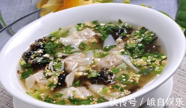 大厨教你调馄饨汤,只需三样食材,简单一冲,做出来比买的还好吃