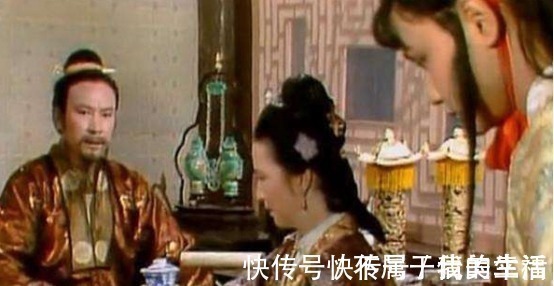 贾府#《红楼梦》皇帝其实给过贾家机会,没有把握住,最后家破人亡!