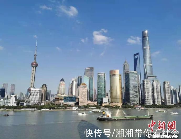 世界经济|报告指近五成骑手对职业满意未来一年计划转行的不到一成