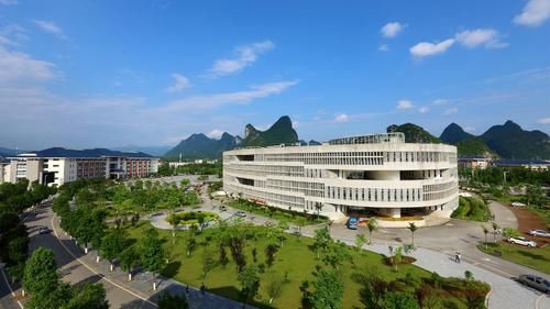 一地增设四所新大学，两所新设，两所转设！