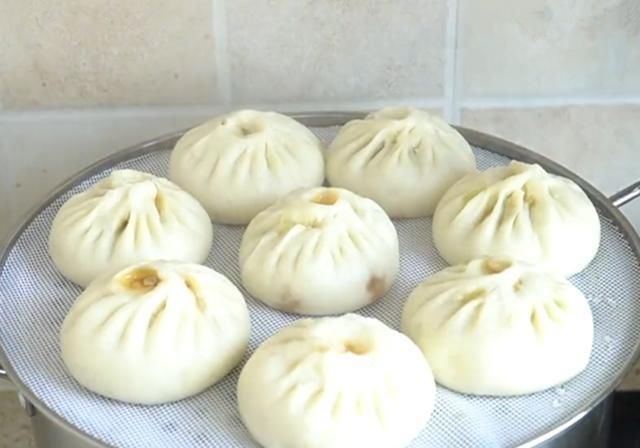 蒸包子,冷水上锅还是热水上锅掌握正确做法,蓬松暄软不塌陷