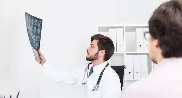 血管健康|脑梗“最怕”一种水，敞开喝，血栓悄悄减少，血管会“感激”你