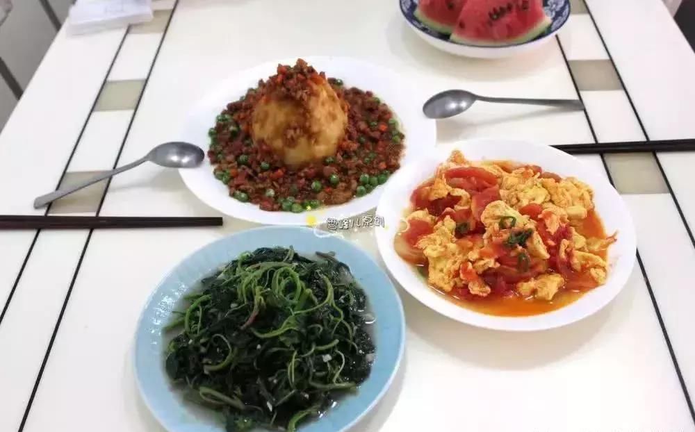 肉末|10分钟做3道家常菜,搞定2个人的午餐,老公连盘子都舔干净了!