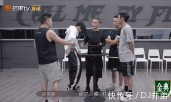 謝天華|做“爛好人”最終被淘汰,歐陽(yáng)靖,你的臉疼不疼