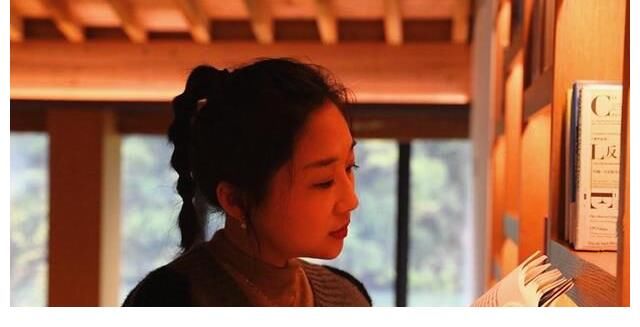 無需美貌，卻讓人一見傾心的“奇葩辯手”傅首爾，為何熱度不減？