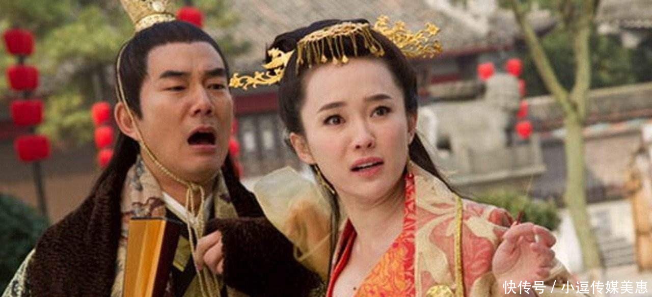 嘉靖皇帝|皇帝大殿当中出糗，13岁宫女不懂事放声大笑，没想到却改变命运