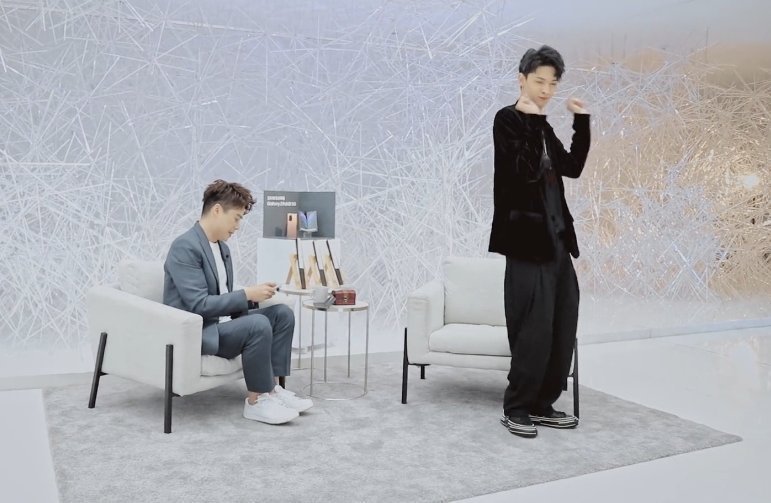 导演|秦霄贤被单方终止录制,卑微求导演组给机会,一个举动让沈涛心软