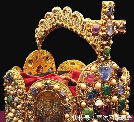 约瑟芬|古代统治者的奢华皇冠,都是无价之宝,看看哪国最有创意