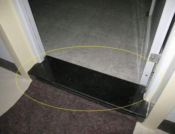 回家|卫生间门槛石要这样装，实用又挡水，真想回家拆了重装