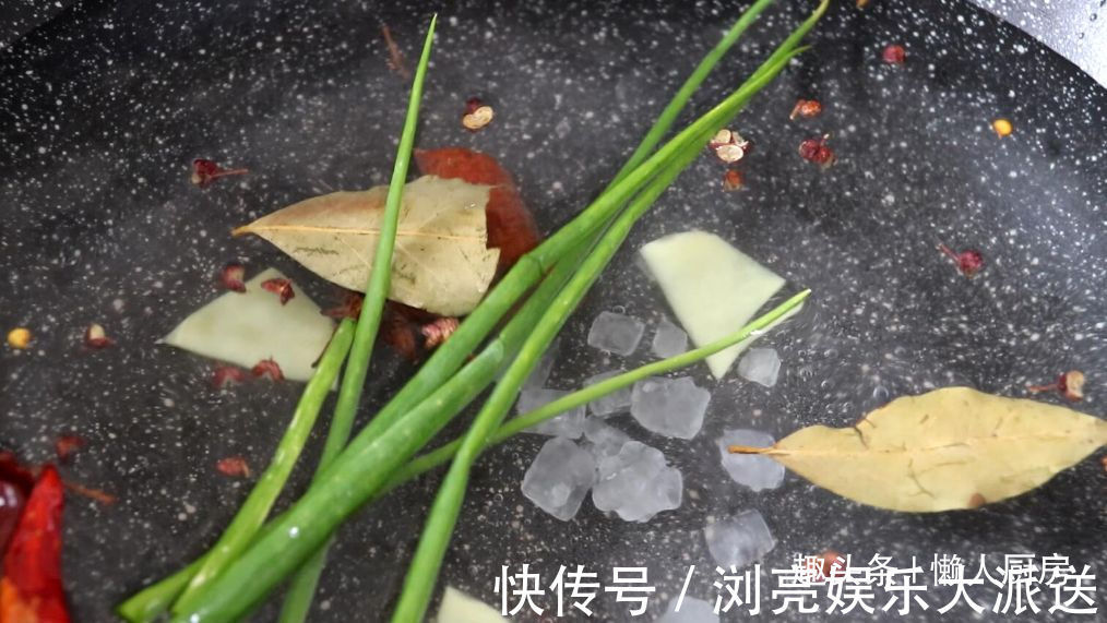 鸡肝怎么做好吃教你卤鸡肝的做法,吃着不腥,做下酒菜很不错