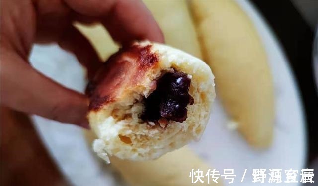 酵母|玉米面最好吃的做法,玉米面棒棒馍,比面包还香,闺女一口气吃俩!