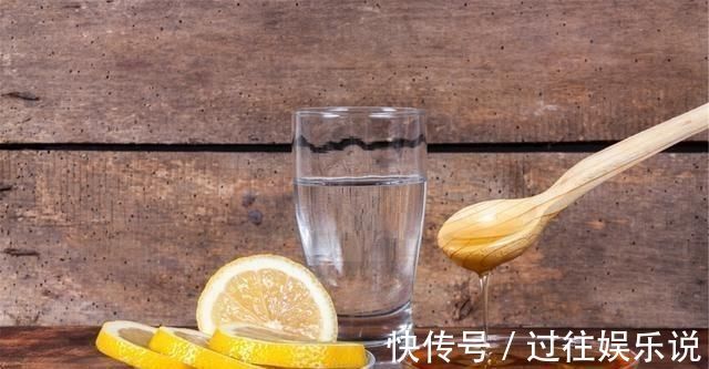 通便水|便秘把肠子“堵”住了,拉不出、肚子胖,常喝通便水,赶走老便秘