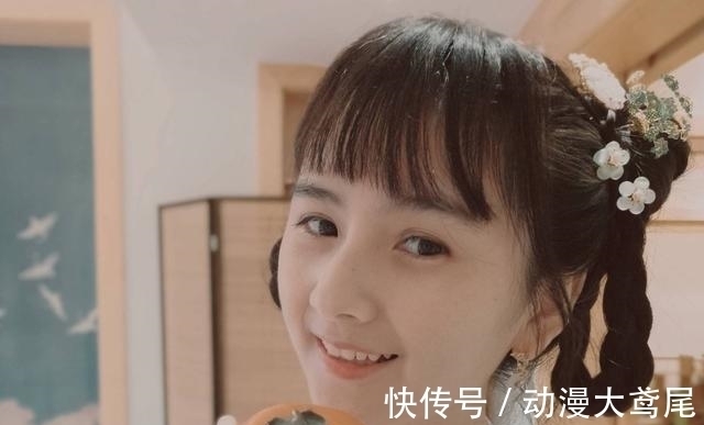 搞姬日常|大叔被人嘲笑“这么大还在画萝莉”?自信回答受到网友的赞赏