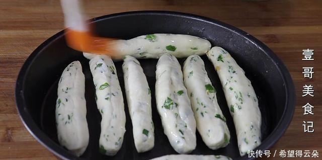 解馋|面粉最解馋的做法,我家一周吃5次,比手抓饼还香,上桌瞬间扫光