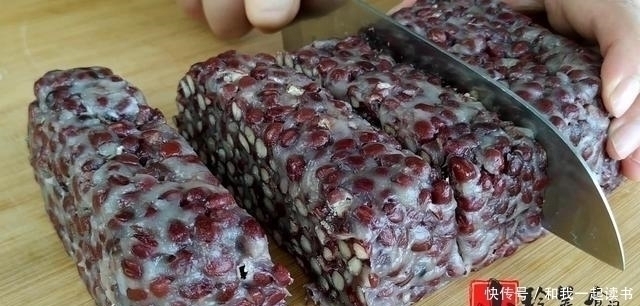 保鲜膜|想吃红豆糯米糕不用出去买了，教你简单做法，软糯香甜，越嚼越香