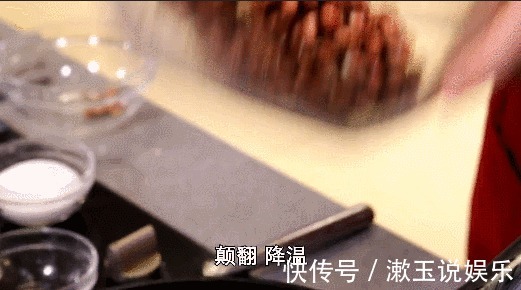 盐花|炸花生米,最忌讳直接下油锅!多加“这2味料”,香脆又不糊