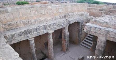 出人意料的盗墓贼, 王陵上建房居住, 用20年打穿, 官员来了!