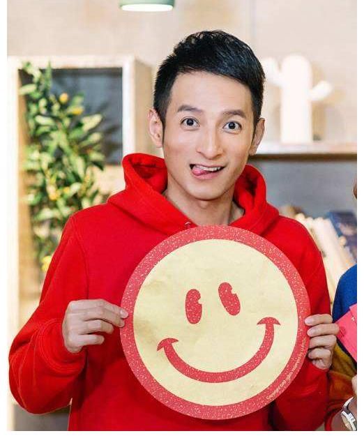 《快乐大本营》24年后停播：何炅留下吴昕转型，谢娜维嘉跳槽海涛退圈！