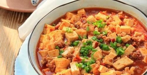 患者|醫生提醒：高血壓患者要遠離餐桌上的3道菜，不然血壓容易升高