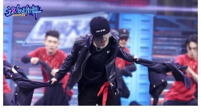 《这就是街舞》战队首秀,张艺兴韩庚惊艳,王一博布局出错输太惨