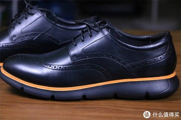 跨界|别不信,运动加商务跨界混搭的全场景鞋履来啦
