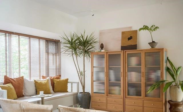 贴膜|越来越多人家里不装窗帘了,现在流行这样装,隐私好大家争着效仿