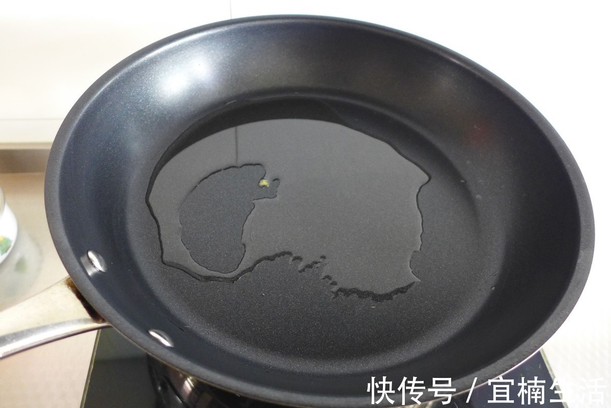 虾仁|芦笋和虾仁的完美组合，随手一炒，鲜美下饭，清爽解腻