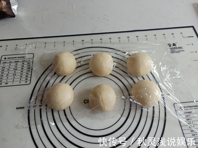 模具|柔软拉丝的面包怎么做？这配方好，用了5年从不失手，跟着做就行