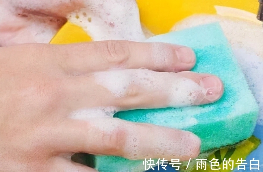 洗洁精是“害人精”?长期使用容易得癌,是真的吗?告诉你真相