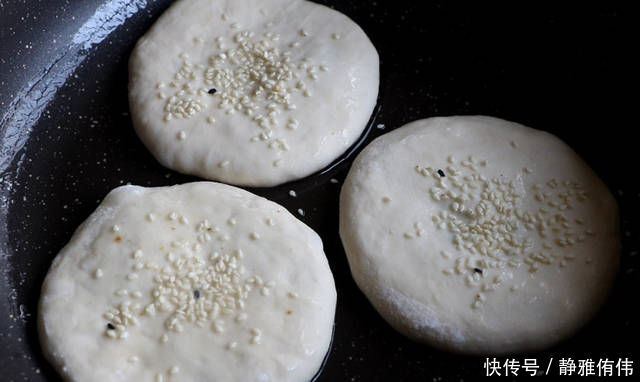 冬天就馋这懒人面食,不揉面不发面,柔软又好吃,10分钟搞定早餐