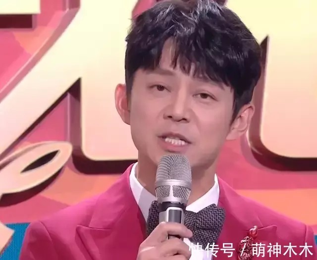 湖南春晚状况多:何炅屡次口误,刘谦被疑整容,刘宇宁太高挡镜头